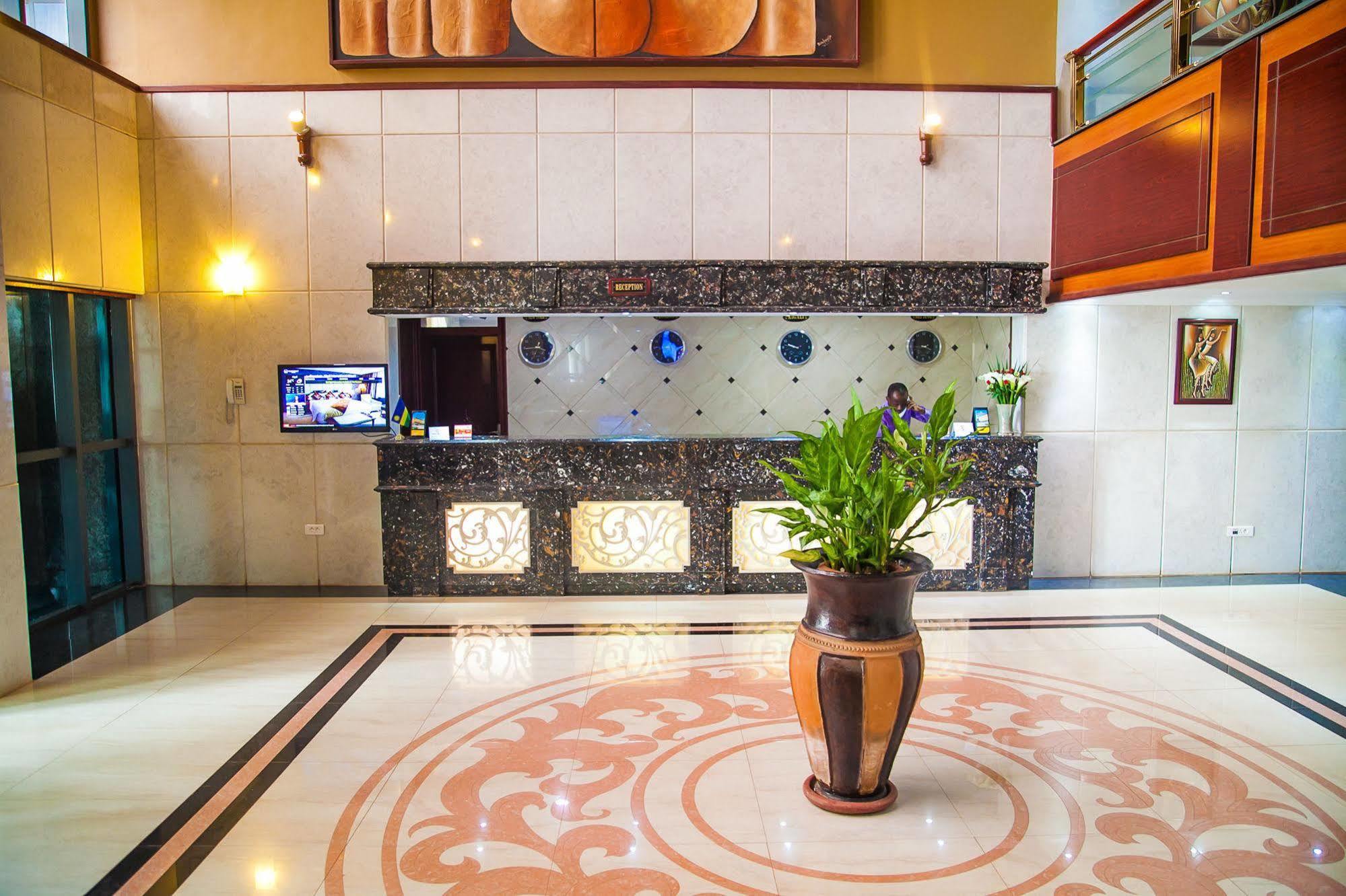 קיגאלי Grand Legacy Hotel מראה חיצוני תמונה